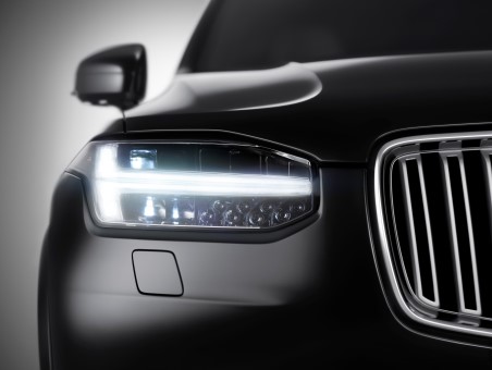 Volvo XC90-2